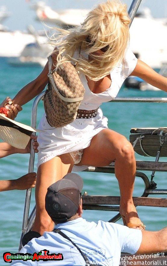 upskirt casalinga