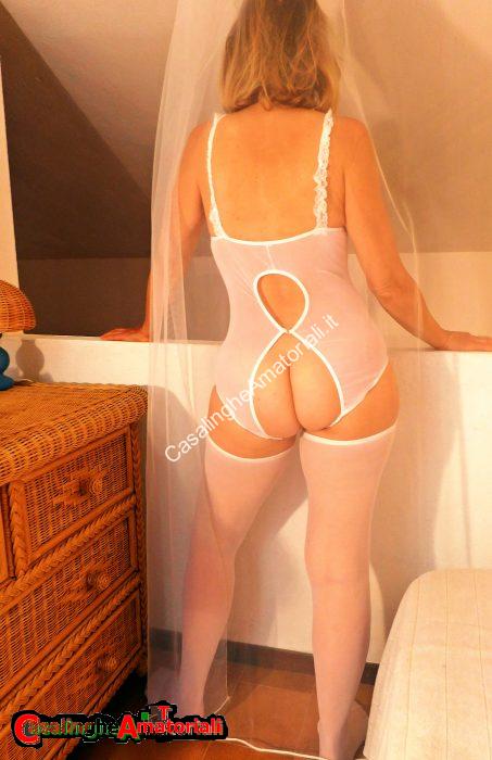 casalinga amatoriale culo nudo