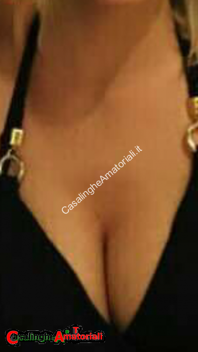 moglie in reggiseno